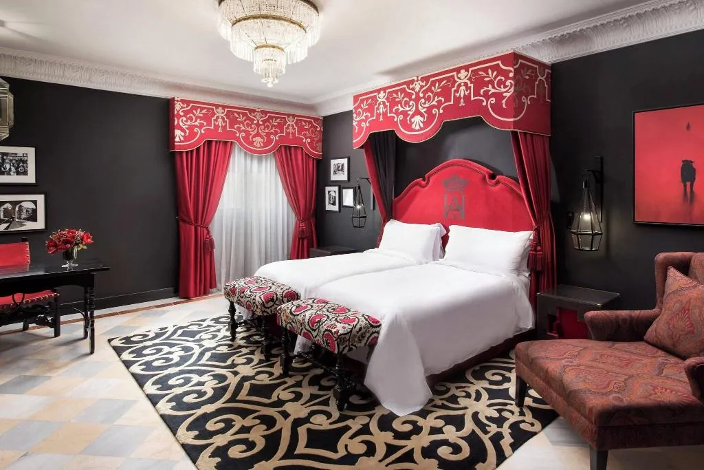 Room, Alfonso XIII, Seville