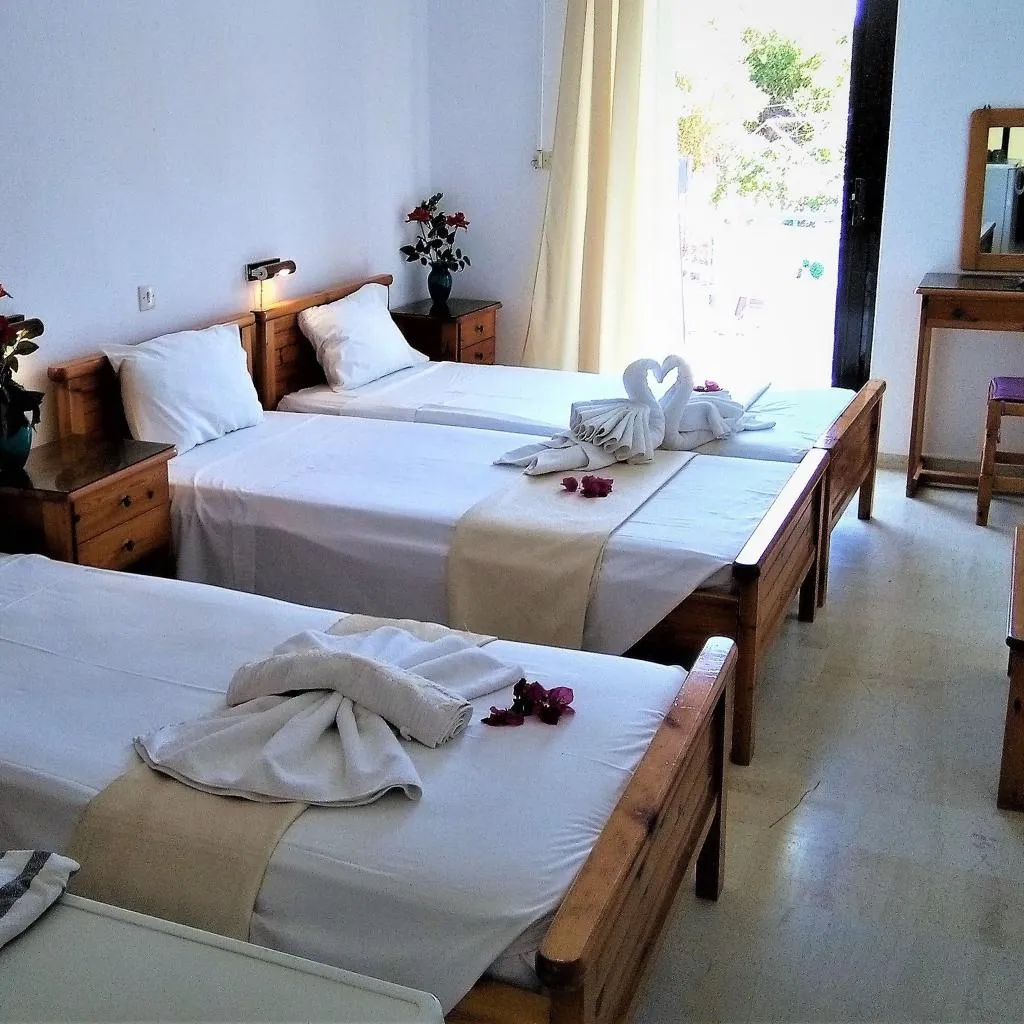 TRIPLE STANDARD Room, Aragorn Hotel, Corfu