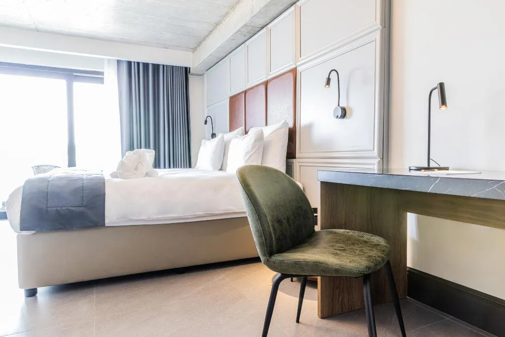 Double or Twin DELUXE SEA VIEW Room, The Londoner Hotel Sliema, Malta