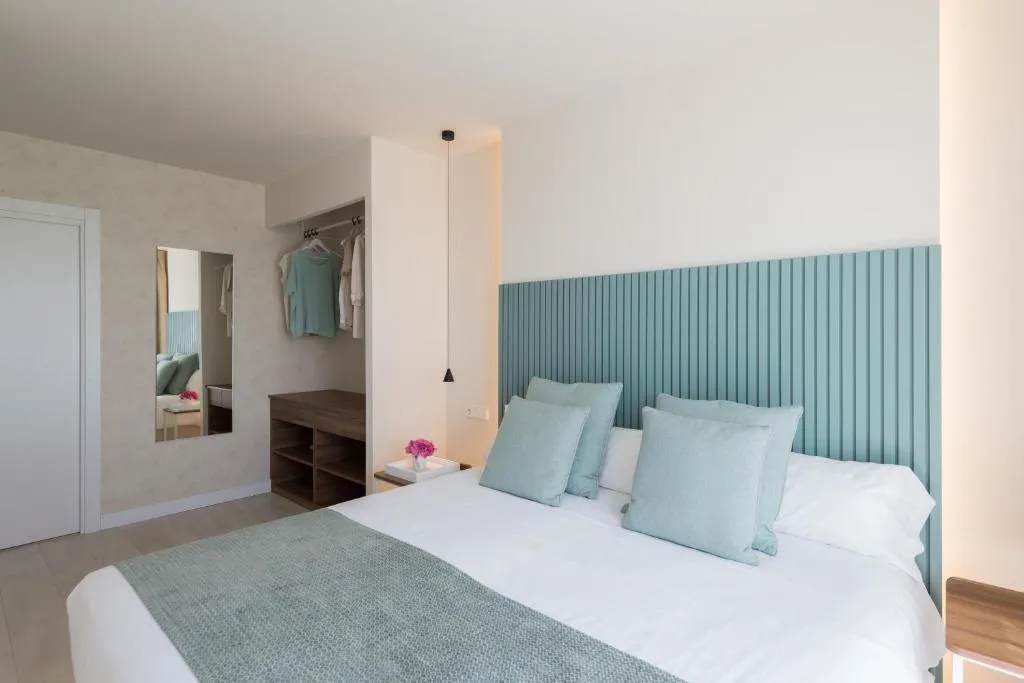 JUNIOR SUITE STANDARD Room, Eurosalou & Spa, Costa Dorada