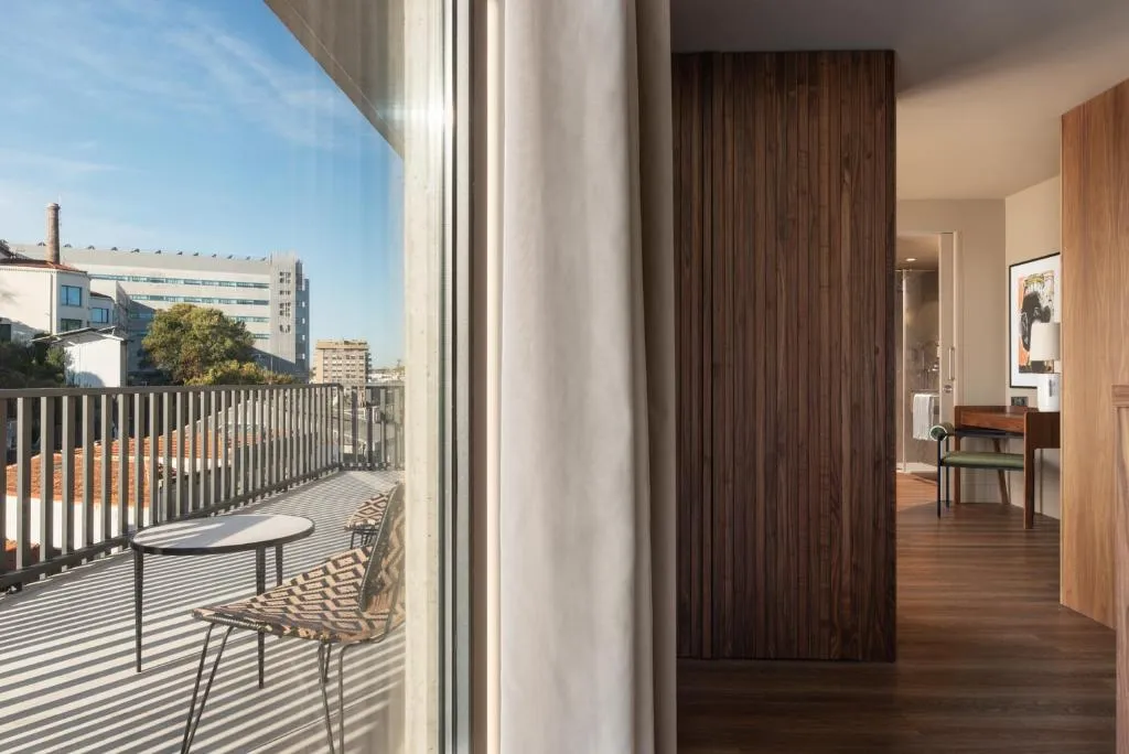 JUNIOR SUITE STANDARD Room, Dorma Essenzia Porto, Porto