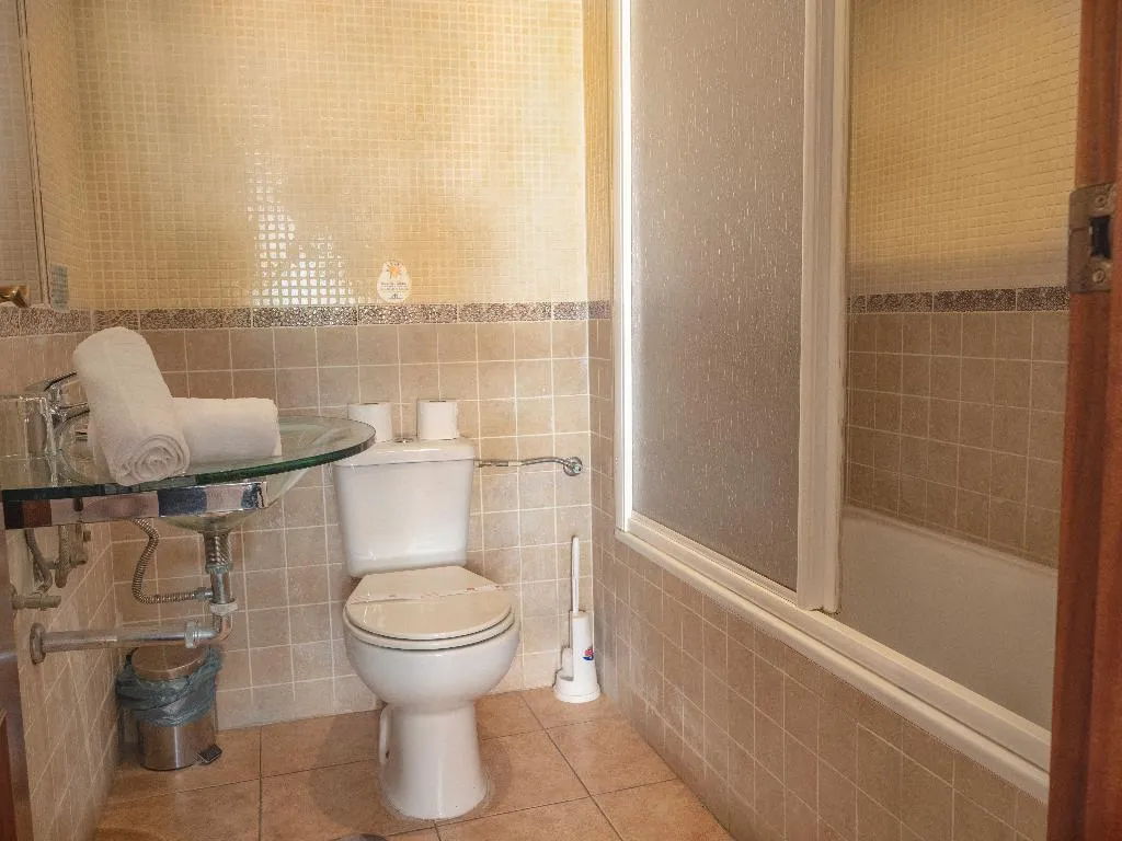 Double or Twin WITH DOUBLE BED Room, Marina, Costa De La Luz