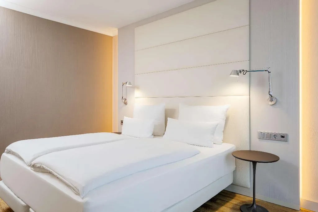 Room, NH Berlin Alexanderplatz, Berlin