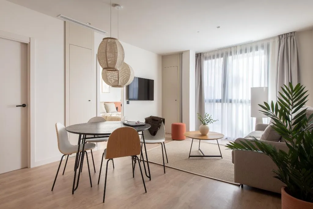 APARTMENT ONE BEDROOM Room, Libere Seville Plaza Nueva, Seville