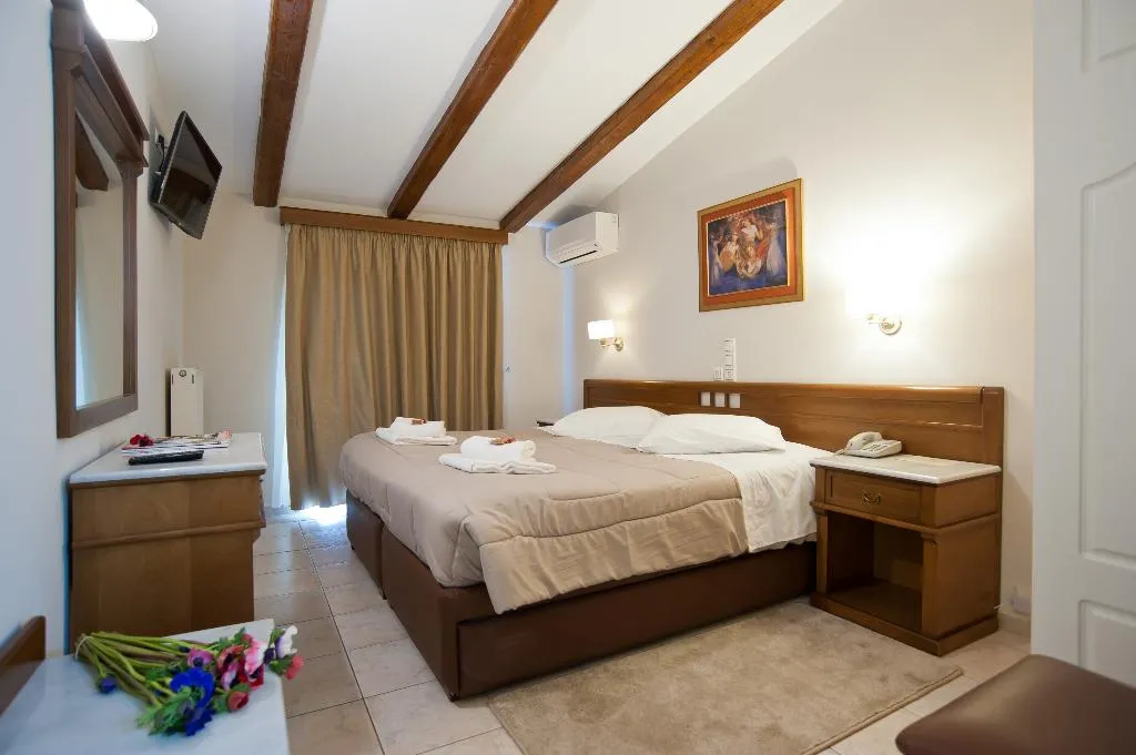Double or Twin STANDARD Room, Parnassos Delphi, Athens