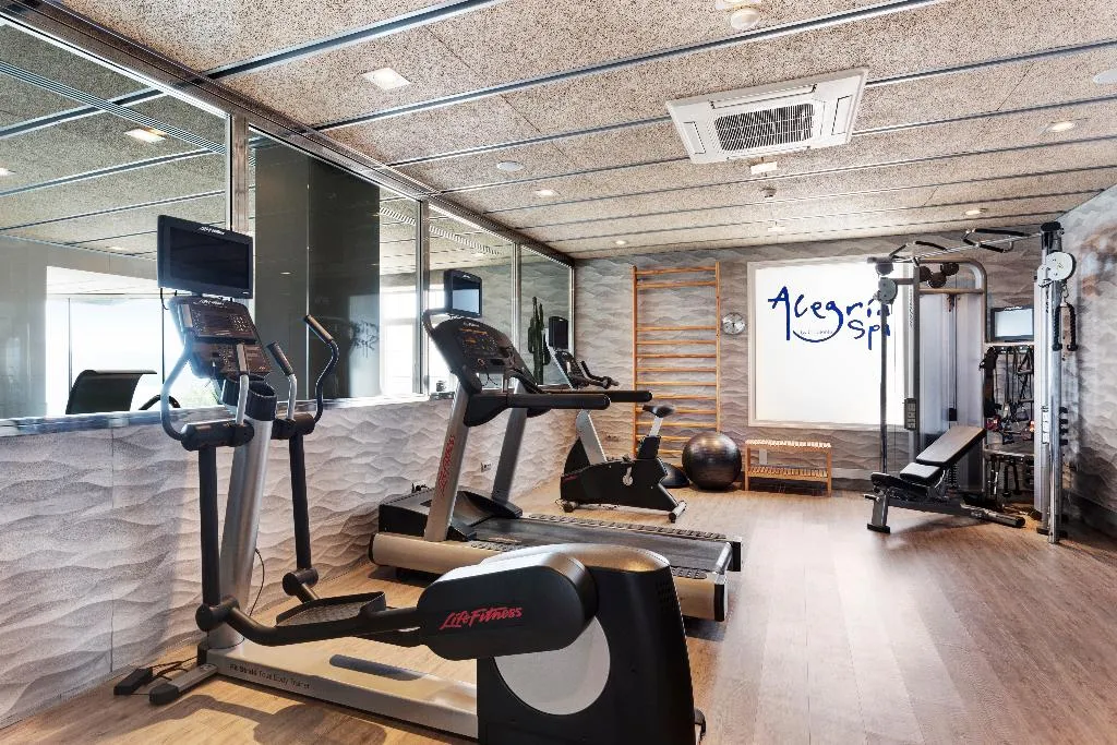 Sports and Entertainment, Catalonia Reina Victoria Hotel, Costa Del Sol