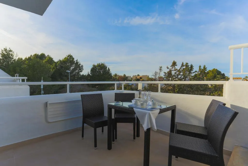 BUNGALOW DELUXE Room, Camelina Suites - Formerly Torrent Bay, Ibiza