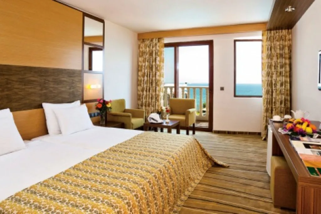 FAMILY ROOM TWO BEDROOMS ONE BATHROOM Room, Defne Dream, Antalya