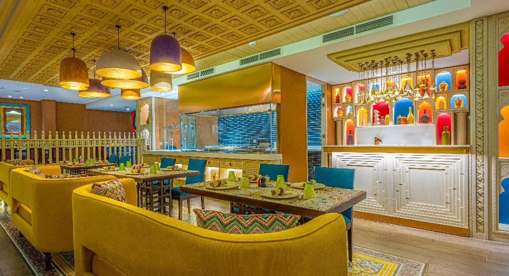 Restaurant, Holiday Inn Cairo - Citystars, Cairo