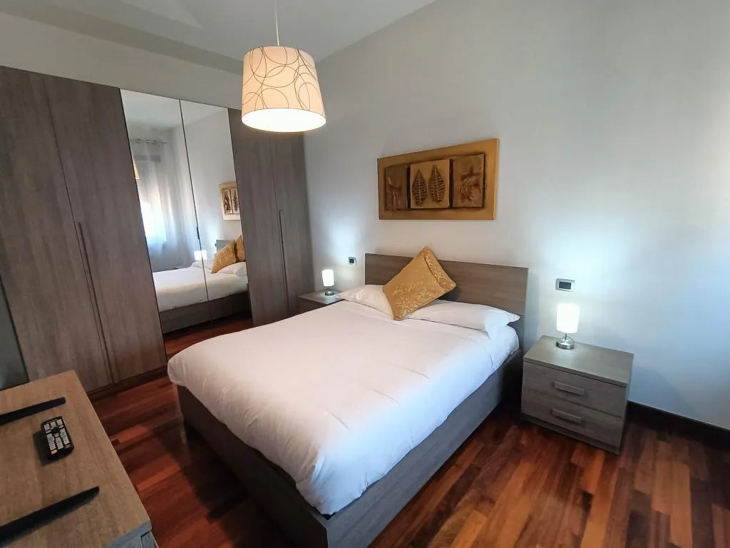 APARTMENT CONNECTING ROOM Room, Style Homes, Milan