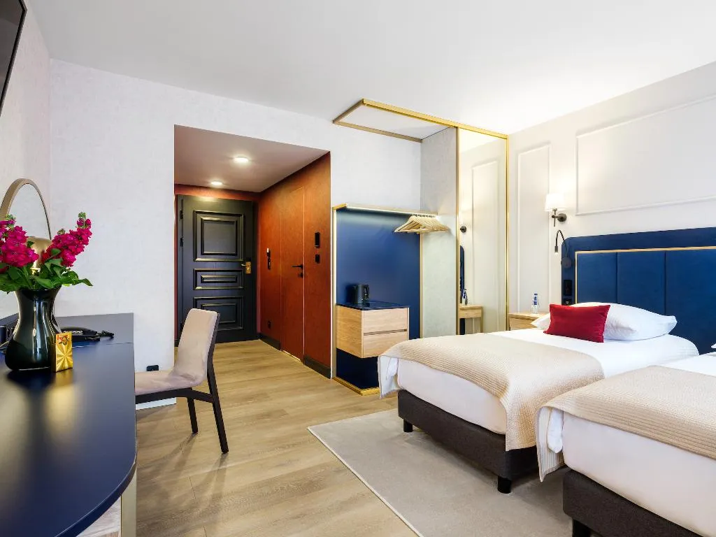 TWIN STANDARD Room, Hotel Golden Queen, Krakow