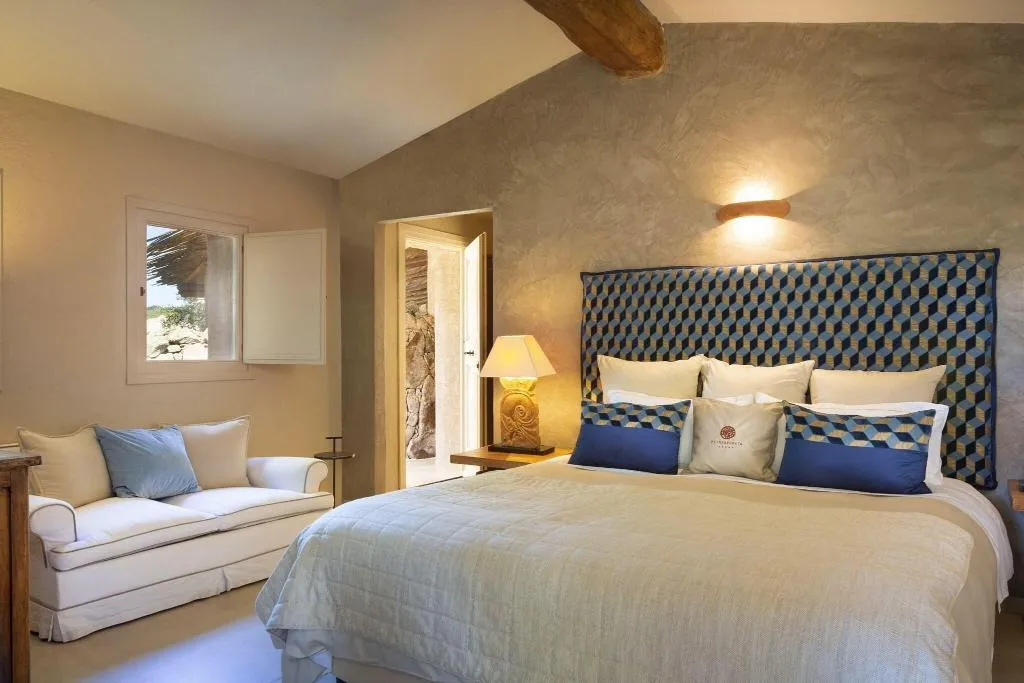 JUNIOR SUITE SEA VIEW Room, Petra Segreta Resort & Spa, Olbia