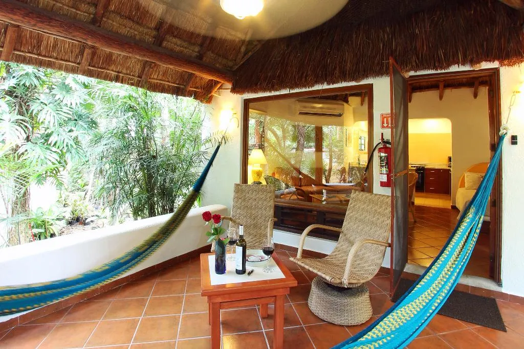 BUNGALOW GARDEN VIEW Room, Riviera Maya Suites, Playa Del Carmen
