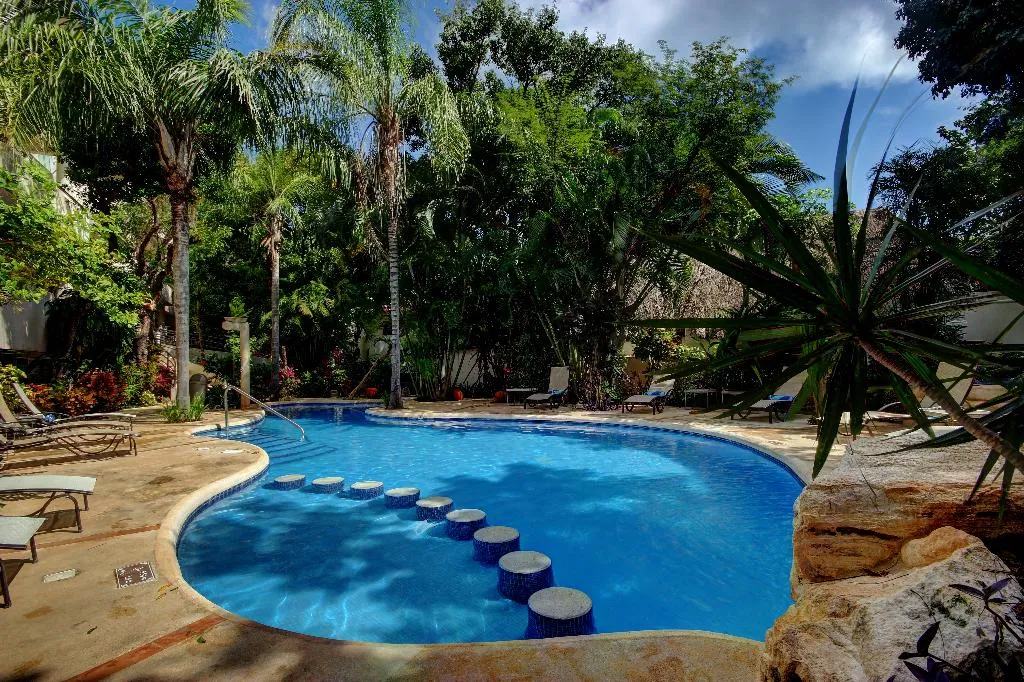Pool, Riviera Maya Suites, Playa Del Carmen