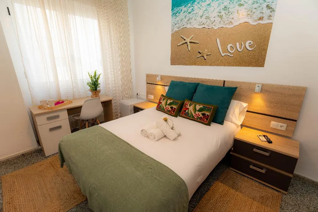 DOUBLE CLASSIC Room, Hostal Ventura Premium, Costa Blanca