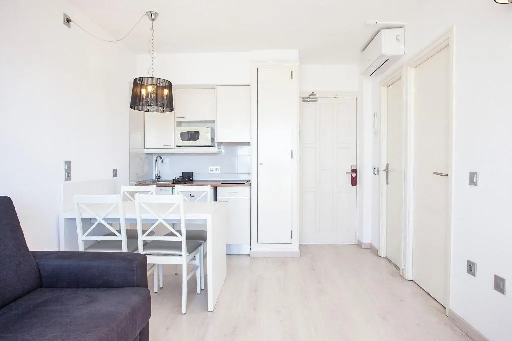 APARTMENT SEA VIEW ONE BEDROOM Room, Sand Beach Apartments, Majorca
