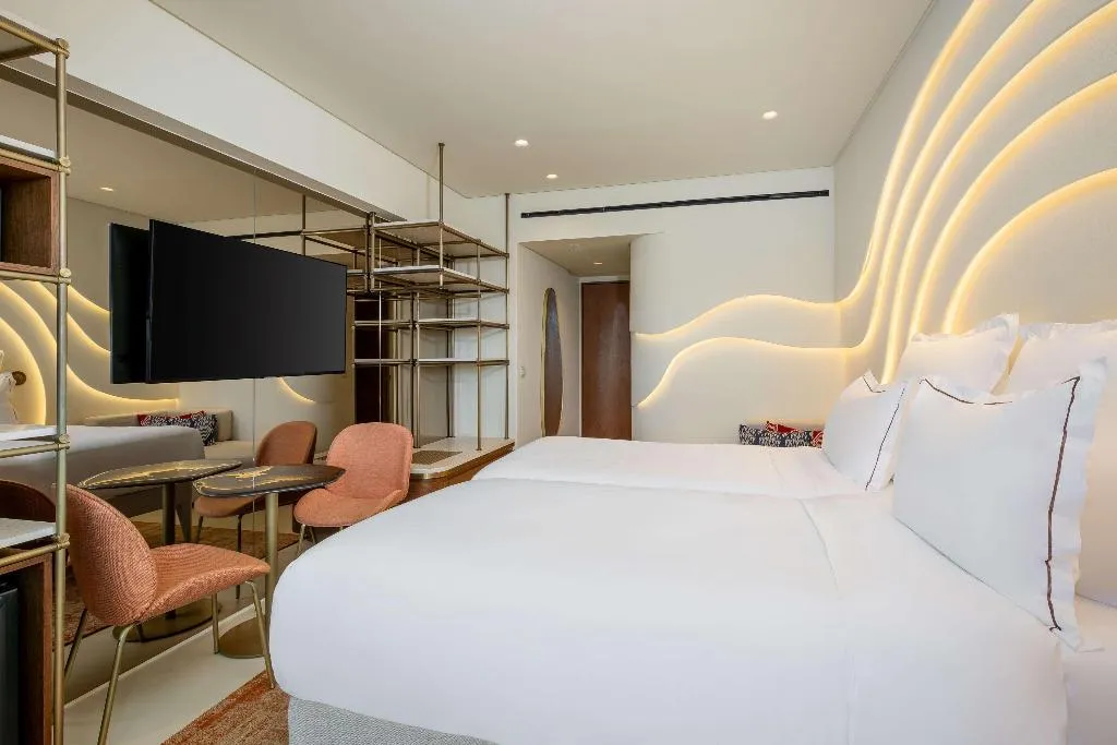 TWIN CLASSIC Room, Isla Brown Corinthia Resort & Spa, Curio Collect, Athens