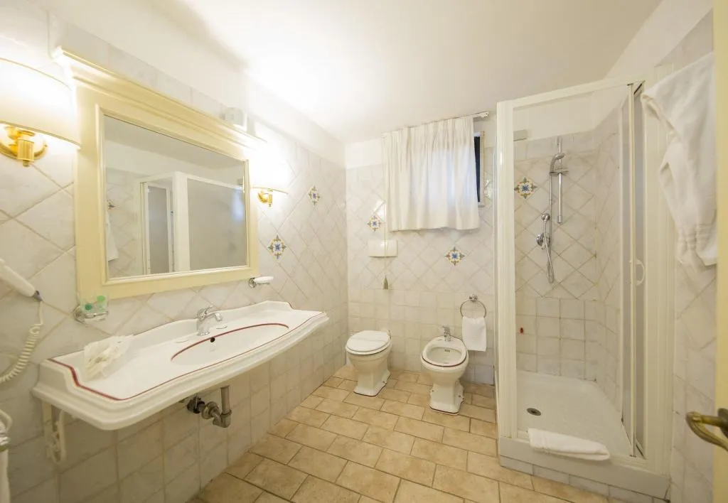 Room, Mancini Park, Rome