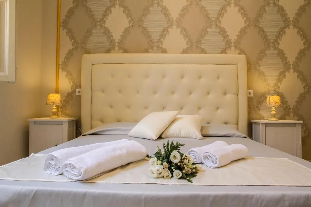 Room, Magister, Rome
