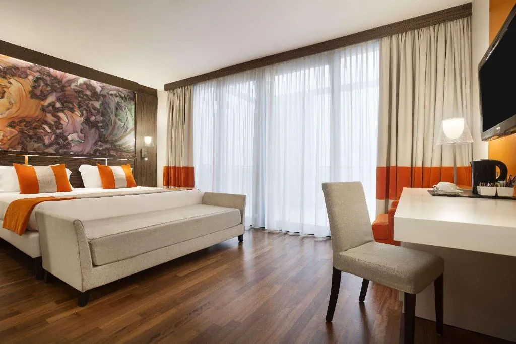 DOUBLE KING BED NON SMOKING Room, Ramada Plaza Milano Hotel, Milan