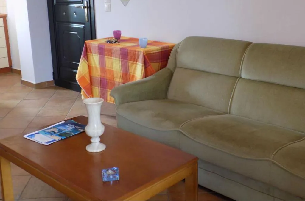 STUDIO STANDARD Room, Kolona Apartments, Kefallinia