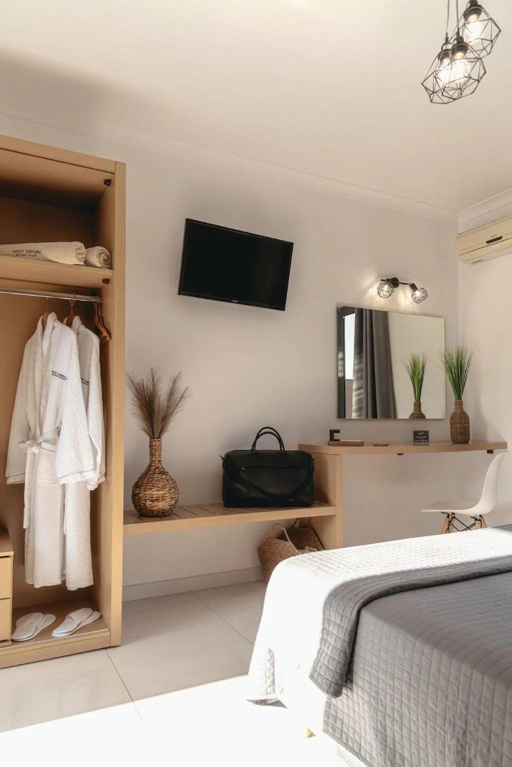 Room, White Canvas Boutique Studios, Zante