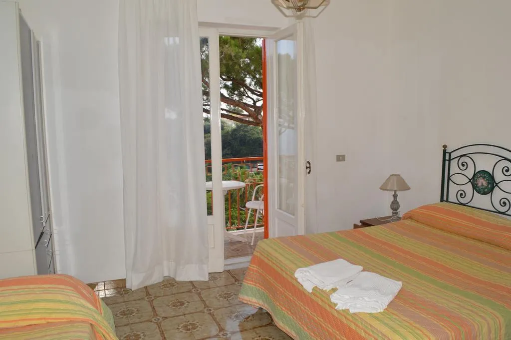 TRIPLE SUPERIOR SEA VIEW Room, Hotel Polito, Naples