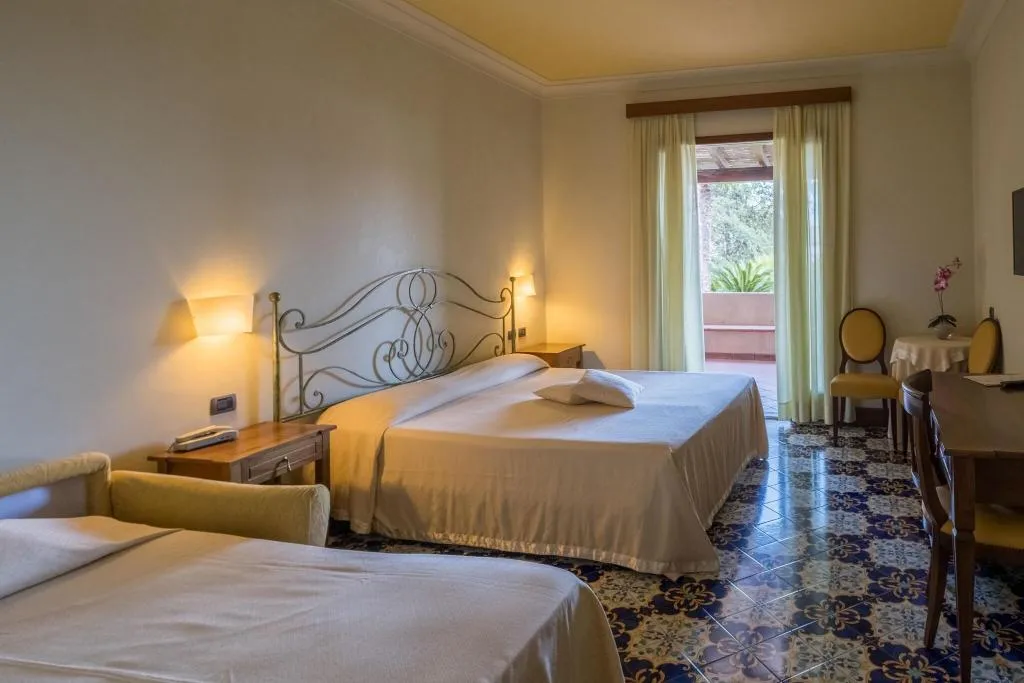 Room, Aktea, Catania
