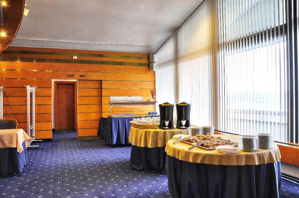 Conferences, Olympik, Prague