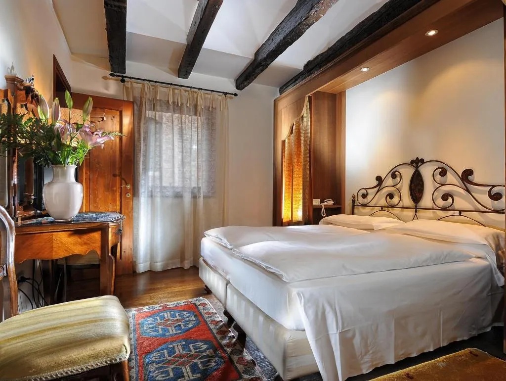 Room, Hotel Flora, Venice