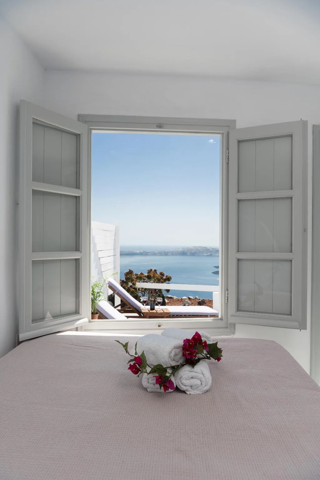 DOUBLE WITH VIEWS Room, Iatis View Collection, Santorini