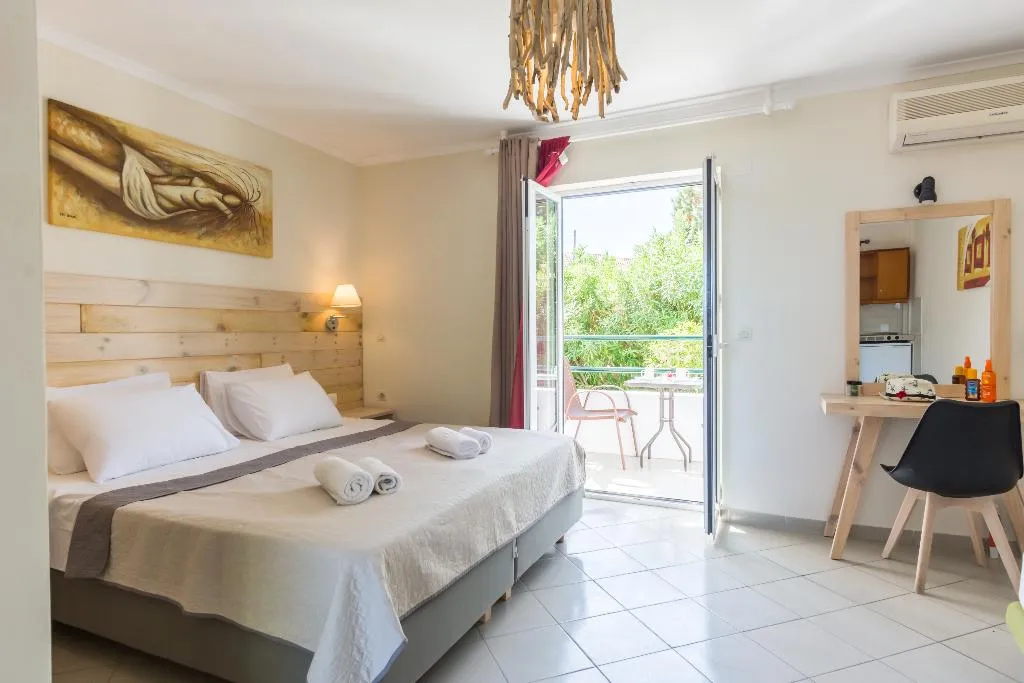 STUDIO CAPACITY 2 Room, Cavos Beach House, Corfu