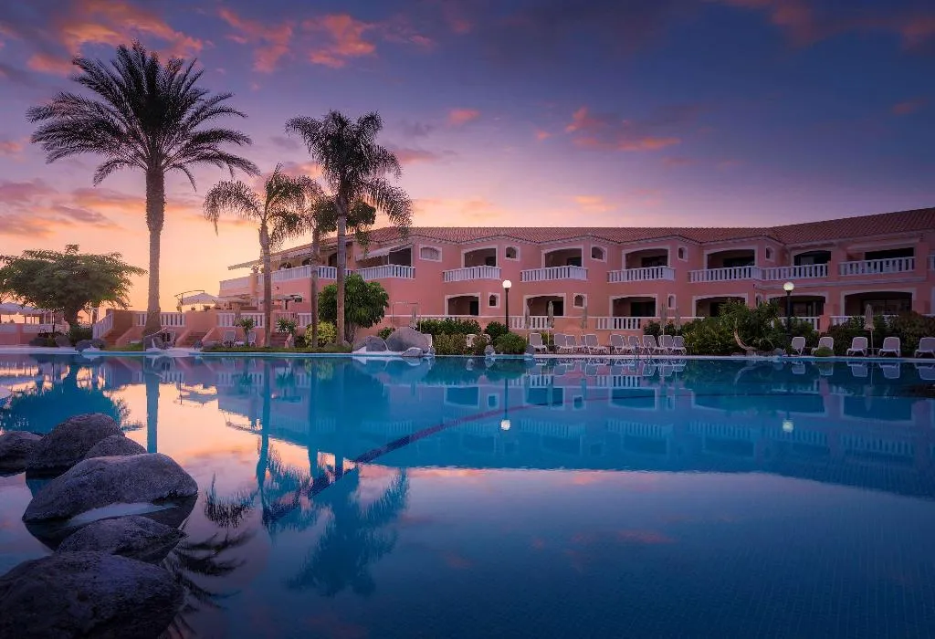 Pool, Sol Sun Beach Apartamentos, Tenerife