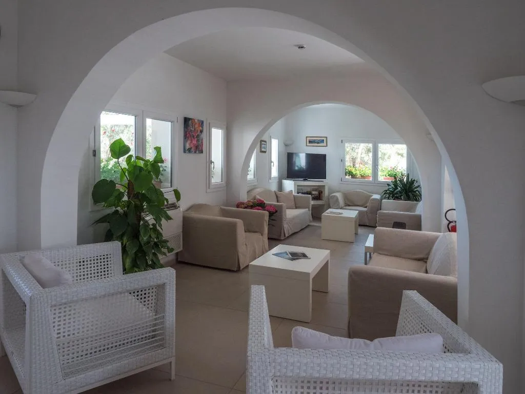 Lobby, Cala Reale, Cagliari