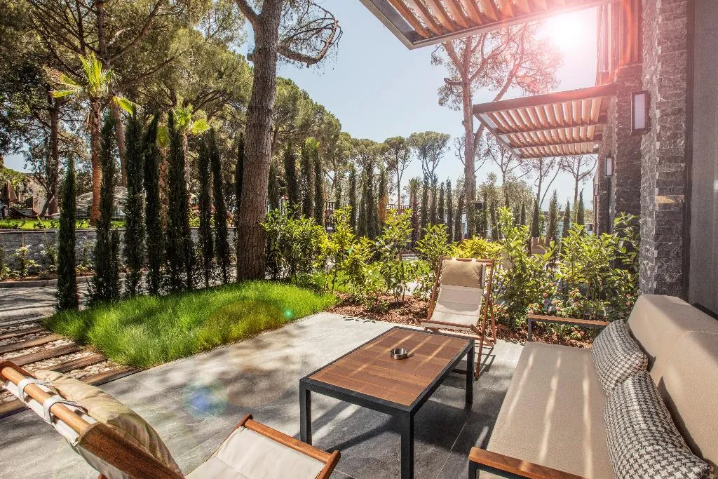 DOUBLE PREMIUM GARDEN VIEW Room, Unique Life Style Hotel, Izmir