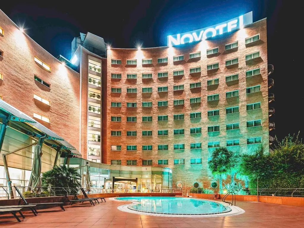 Pool, Novotel Venezia Mestre Castellana, Venice