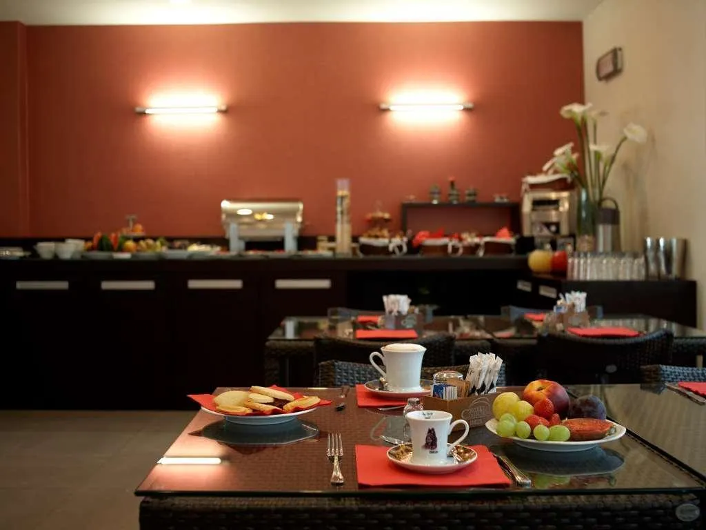 Restaurant, Montini, Milan