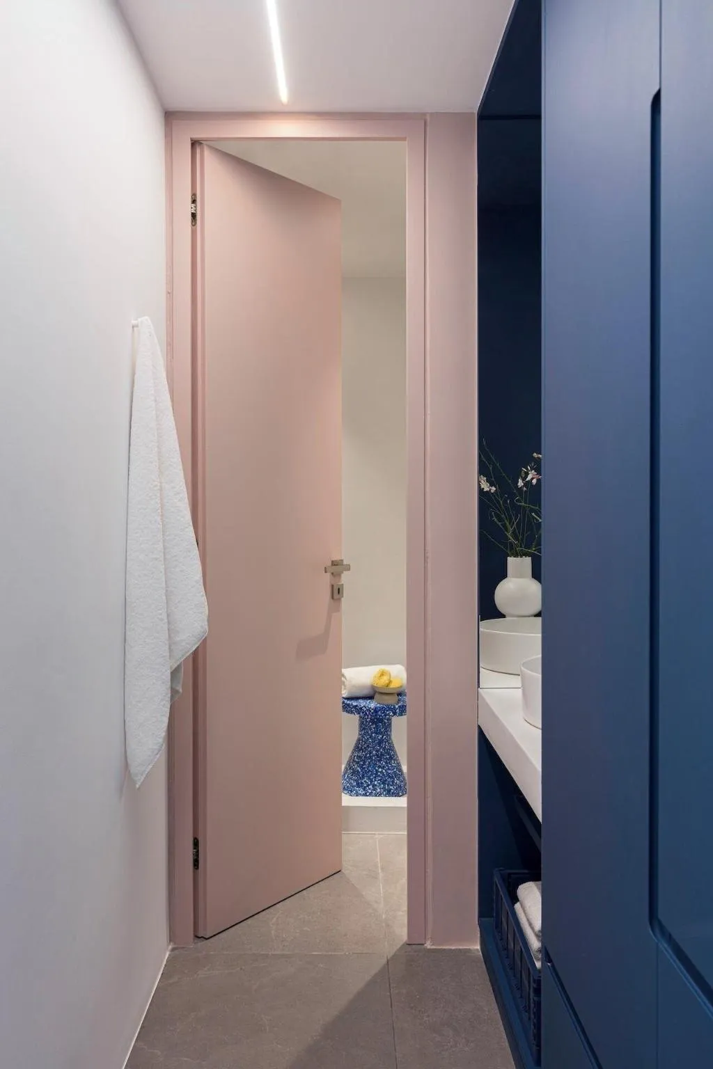Room, Neo Luxury Suites, Santorini