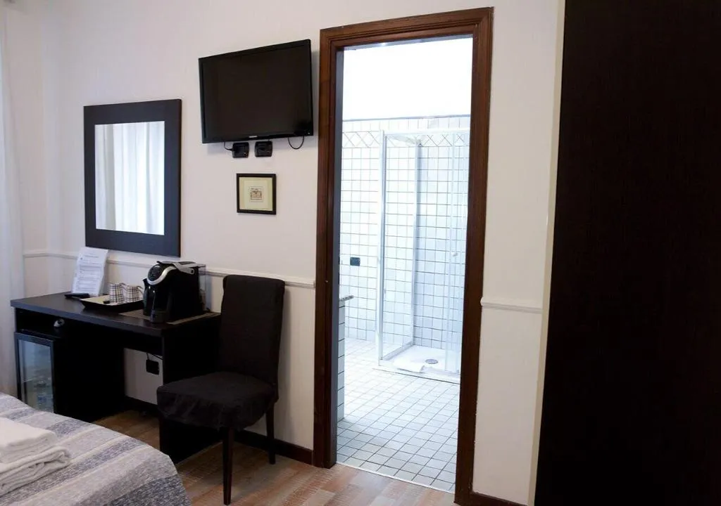 Room, Few Steps From Colosseum, Naples