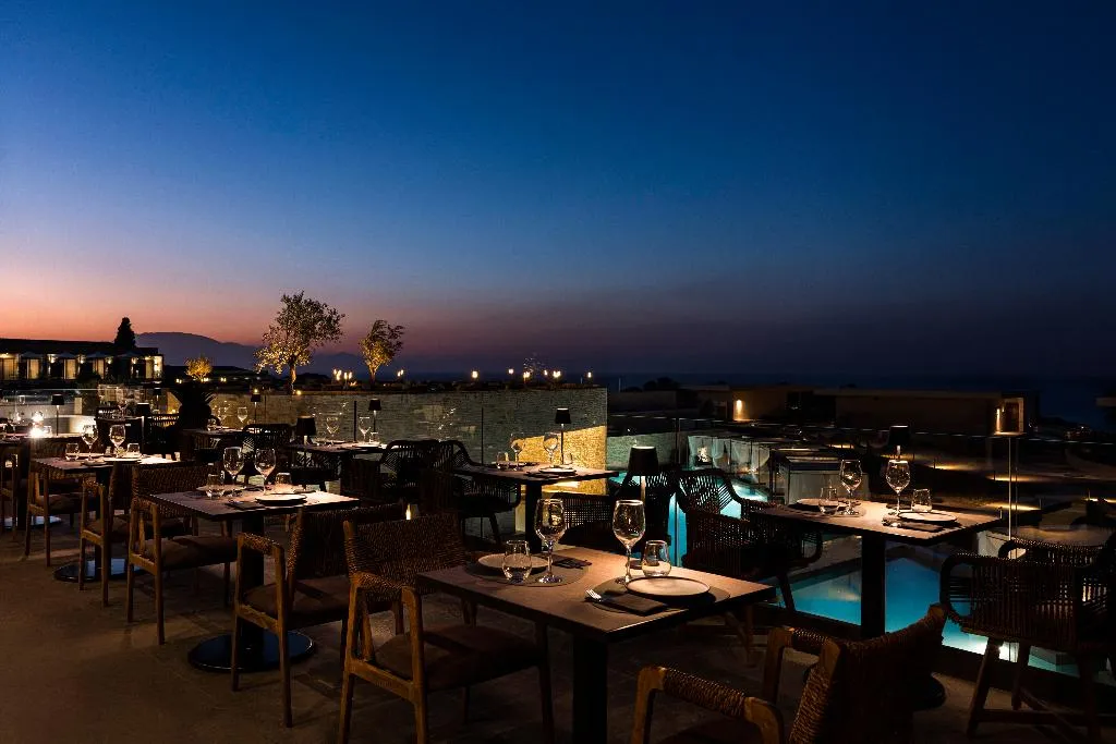 Restaurant, King Jason Zante – Designed For Adults, Zante