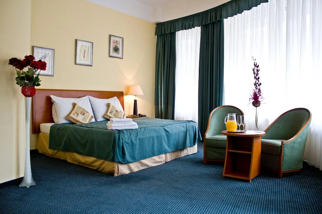 QUADRUPLE STANDARD Room, Harmony, Prague