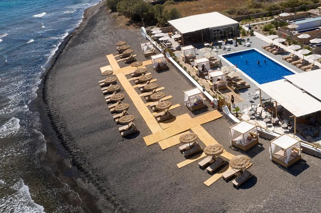 Beach, Sea Breeze Santorini Beach Resort, Curio Collectio, Santorini