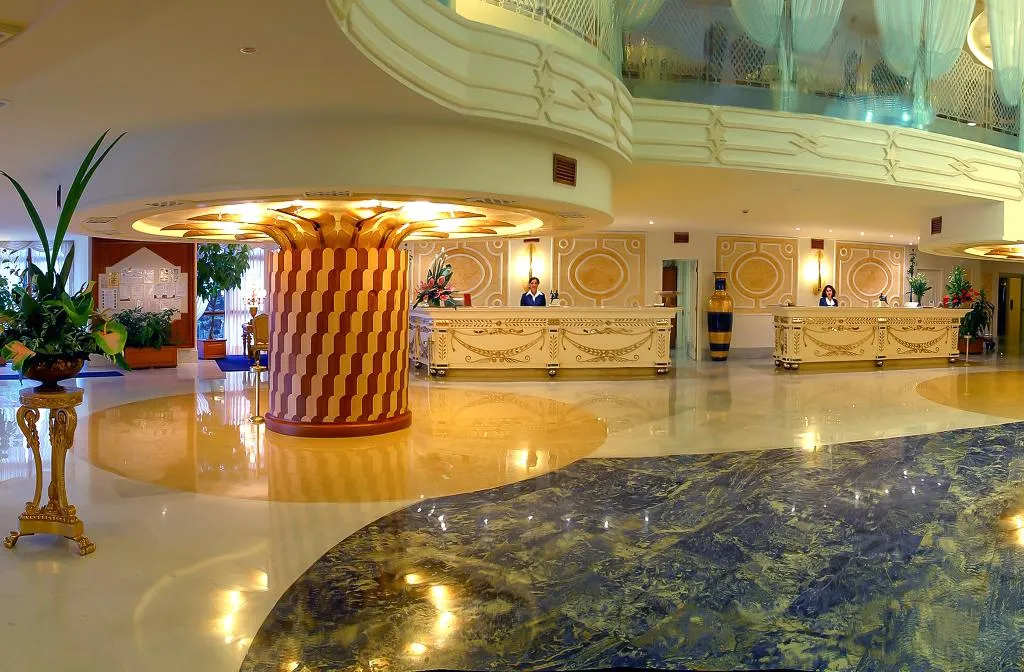 Lobby, Grand Hotel La Pace, Naples