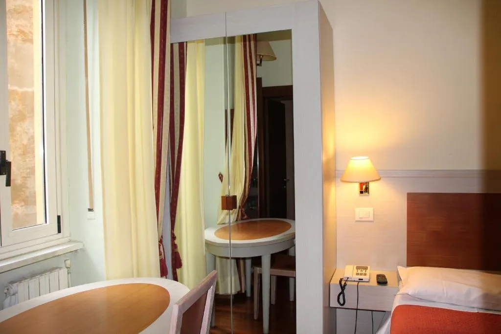 DOUBLE SINGLE USE STANDARD Room, Hotel Rio, Milan