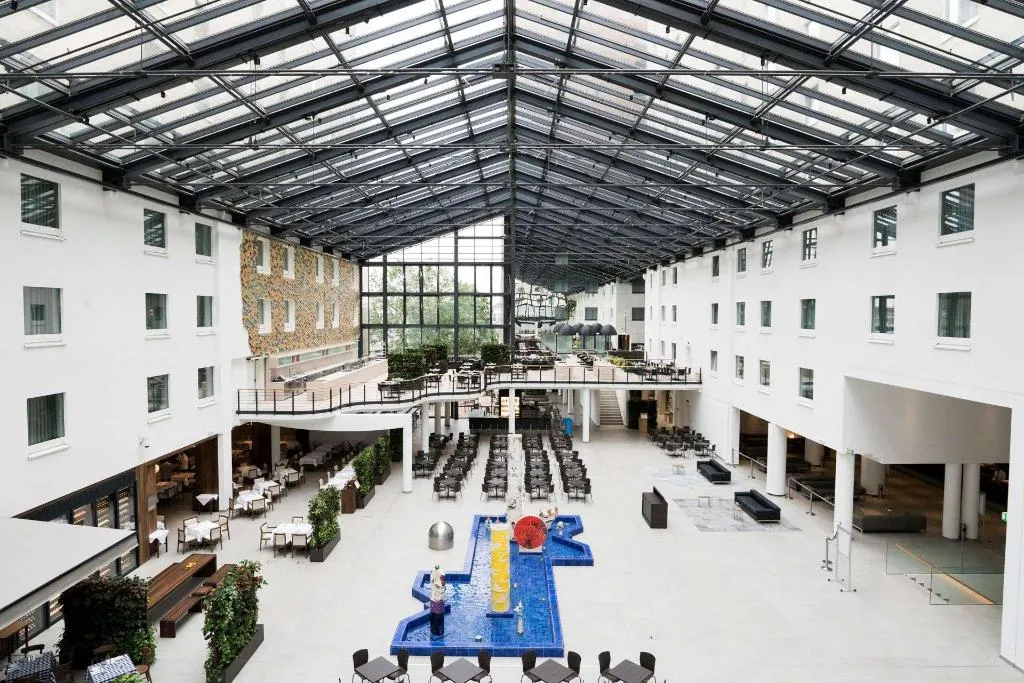 Lobby, Estrel Hotel Berlin, Berlin