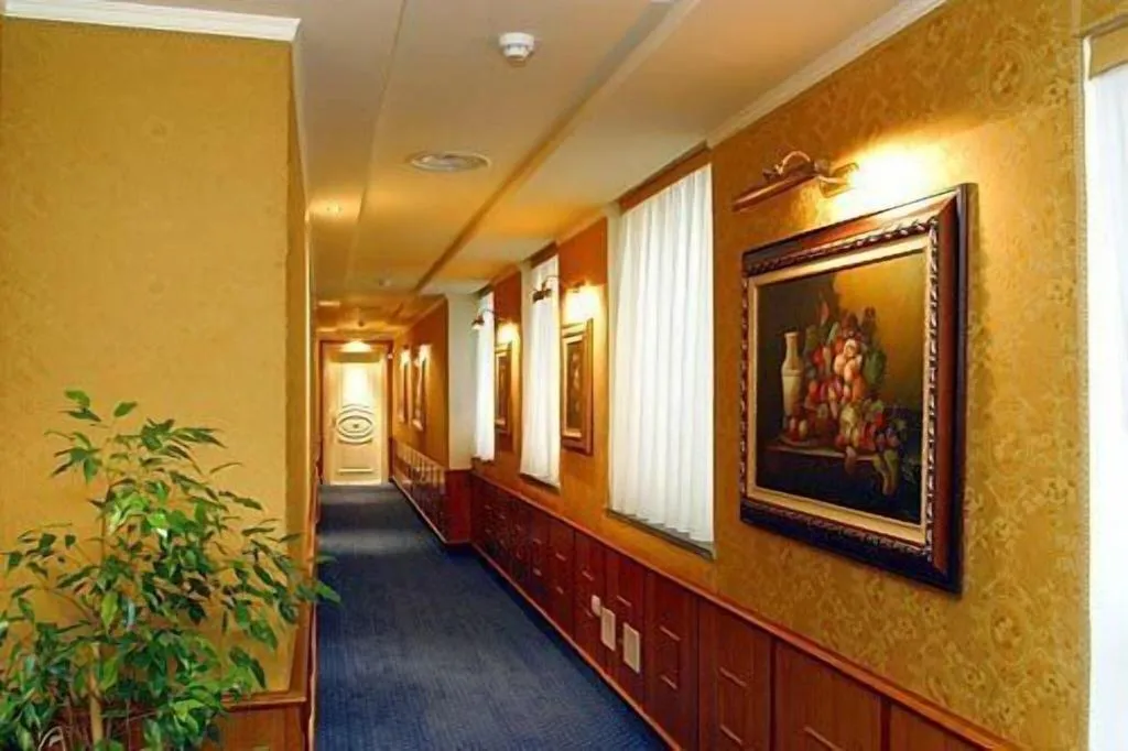 Lobby, Grand Hotel La Pace, Naples
