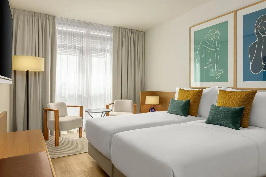 DOUBLE GARDEN VIEW KING BED Room, AC Gava Mar, Barcelona
