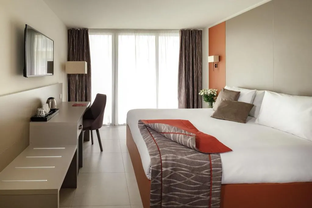 DOUBLE SUPERIOR SEA VIEW Room, Mayflower Hotel, Malta