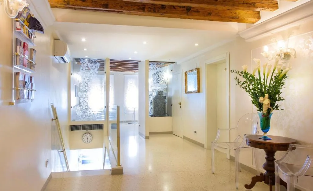 Lobby, Hotel Adriatico, Venice