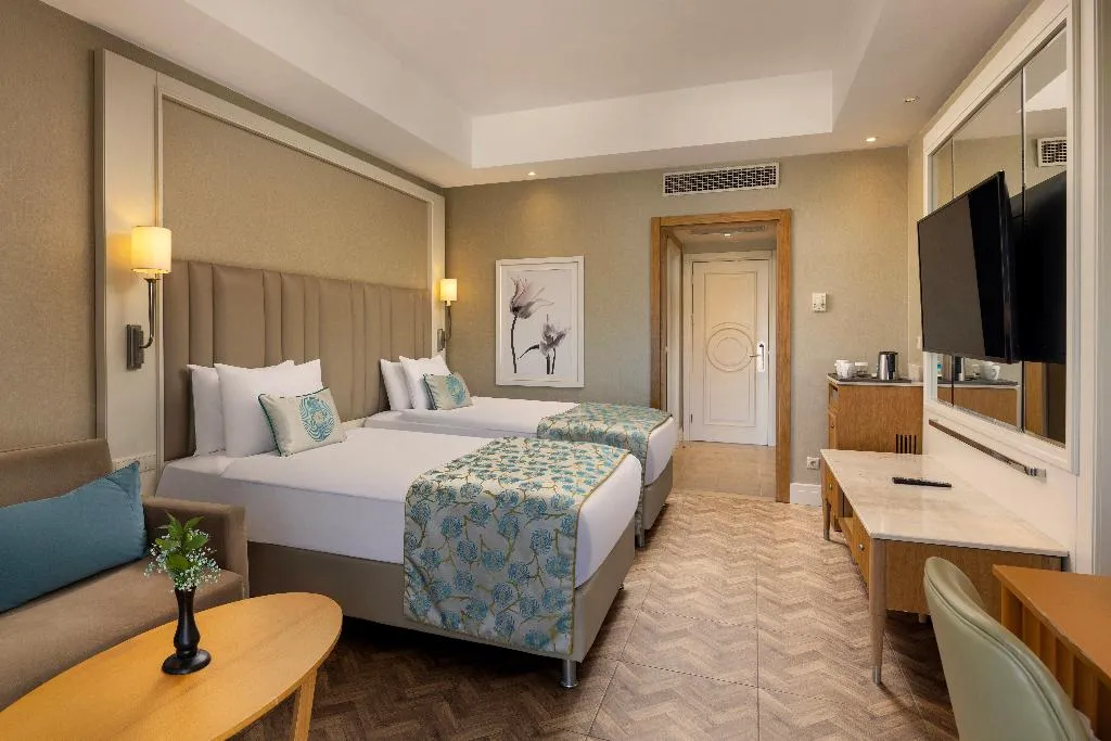 DOUBLE SINGLE USE LAND VIEW Room, Titanic Deluxe Lara, Antalya